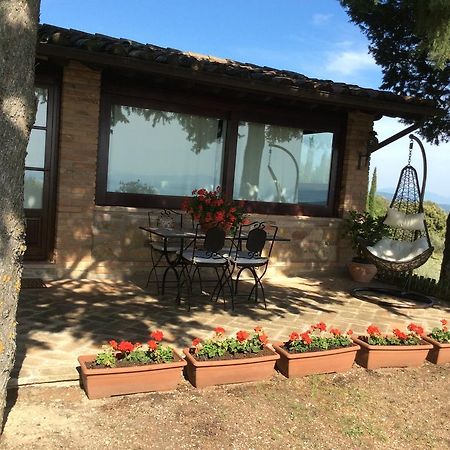 Agriturismo La Bicocca - Apt. "Il Leccio" Castel Rigone Eksteriør billede