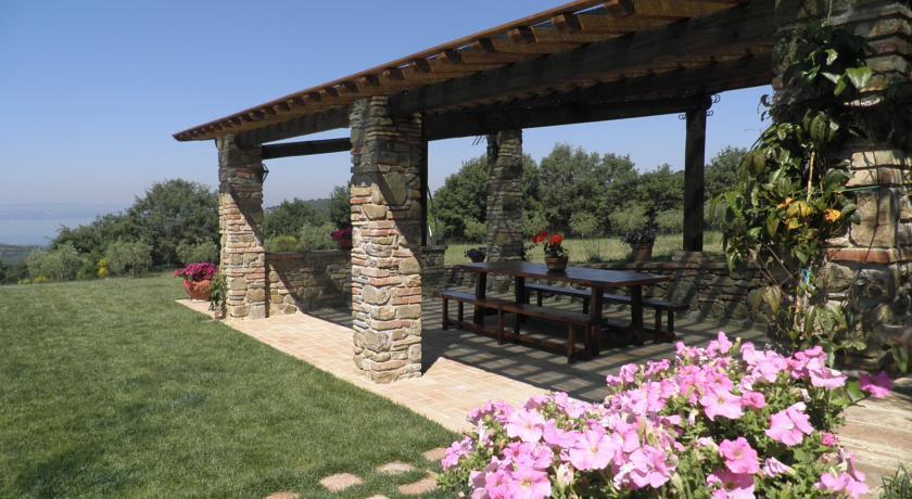 Agriturismo La Bicocca - Apt. "Il Leccio" Castel Rigone Værelse billede