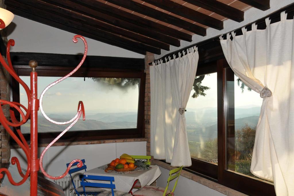 Agriturismo La Bicocca - Apt. "Il Leccio" Castel Rigone Eksteriør billede