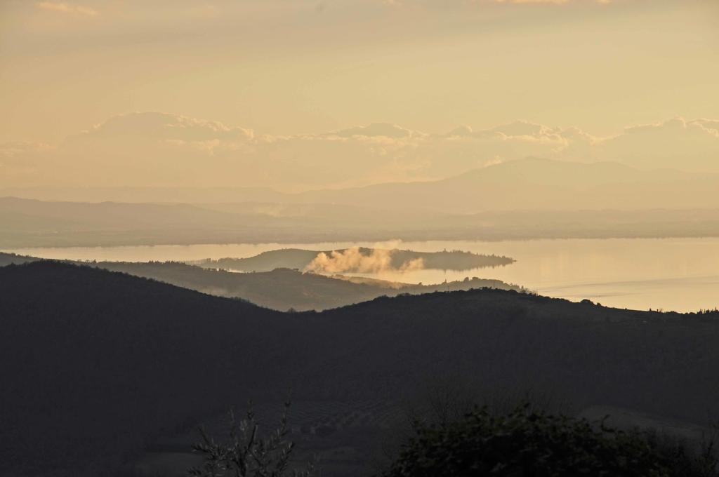 Agriturismo La Bicocca - Apt. "Il Leccio" Castel Rigone Eksteriør billede