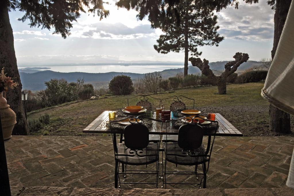 Agriturismo La Bicocca - Apt. "Il Leccio" Castel Rigone Værelse billede